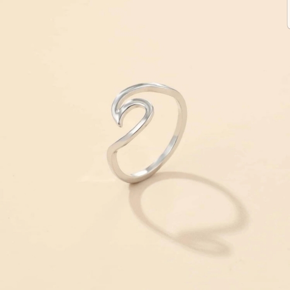 *Maribel* Beach Wave Ring - Picture 2 of 5